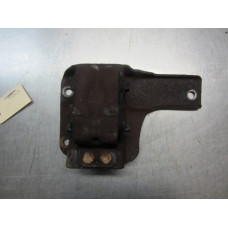 01D107 Left Motor Mount From 2002 FORD EXPEDITION  5.4